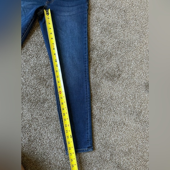 NWT Tahari Kelly Skinny Jeans Dark Wash Size 4/27 Classic Stretch Denim - Picture 4 of 9